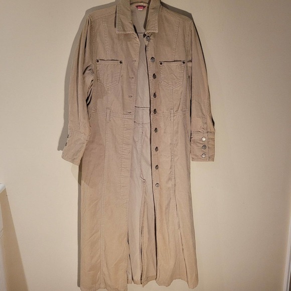 JouJou Long Length Shirt Dress Size Medium - Picture 2 of 6
